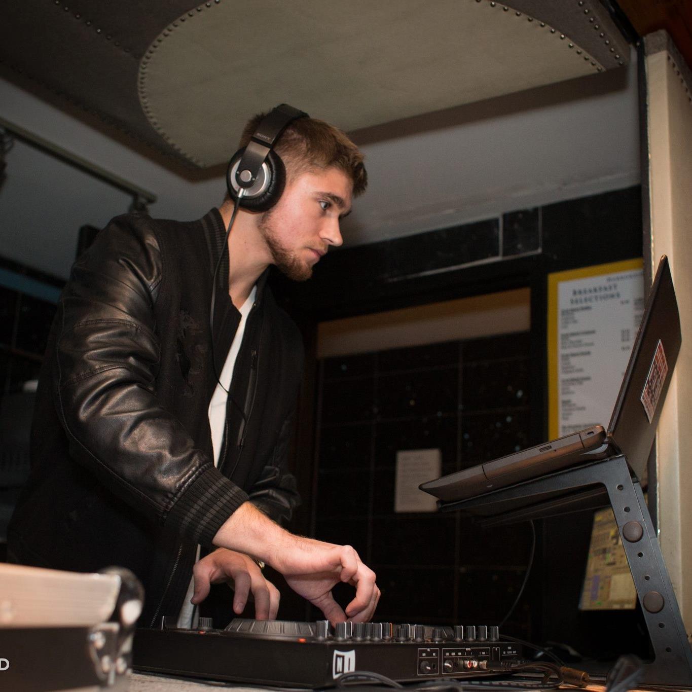 Harborside Leather Shot